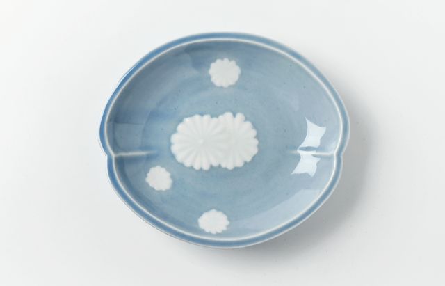 水野克俊 白磁口紅桜8寸皿 ｜ 暮らしのうつわ花田 和食器 通販