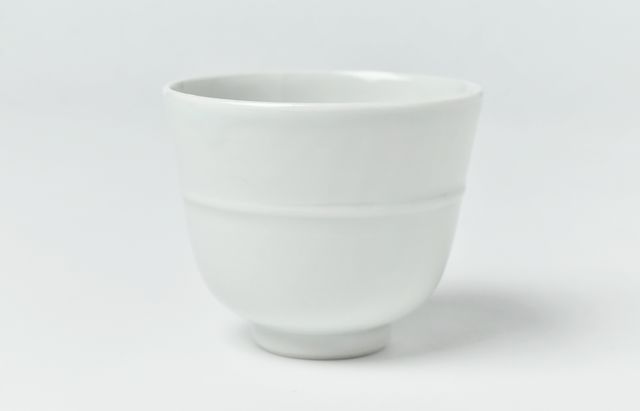 水野克俊 32 白磁胴紐湯呑 ｜ 暮らしのうつわ花田 和食器 通販