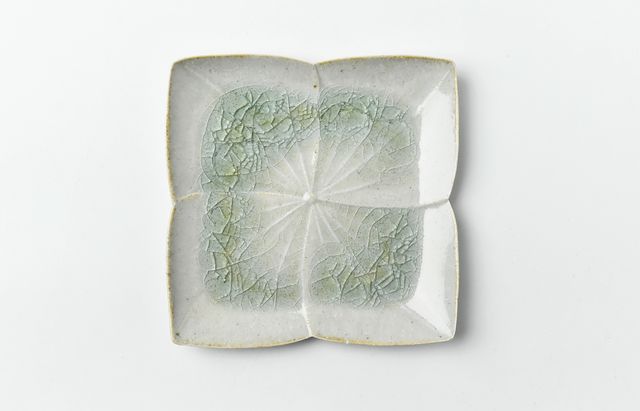 花田オリジナル 白磁八角皿【H】 ｜ 暮らしのうつわ花田 和食器 通販