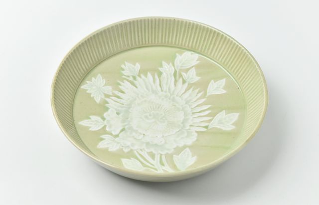 阿部春弥 白磁しのぎ飯碗 ２個セット 新品 作家 器 高台 ご飯茶碗 阿部春弥 白磁しのぎ飯碗 2個セット 新品 作家 器 高台 ご飯茶碗