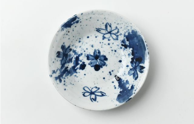 中尾万作 52 染付ひさご4.5寸皿 ｜ 暮らしのうつわ花田 和食器 通販