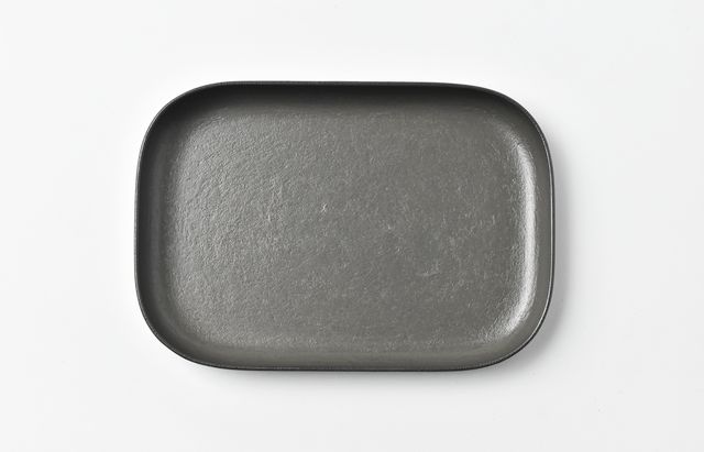 ふじい製作所 139 漆と和紙 丸角皿 大 グレー ｜ 暮らしのうつわ花田