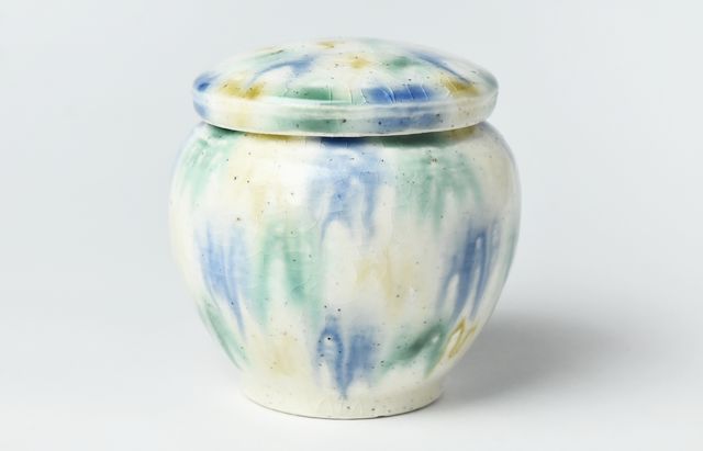 日高伸治 10 白磁蓋付薬壺 中 ｜ 暮らしのうつわ花田 和食器 通販