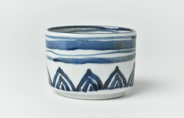 正木春蔵 色絵染附 草花文マグカップ ｜ 暮らしのうつわ花田 和