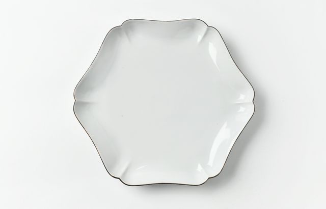 水野克俊 56 白磁口紅輪花7寸皿 ｜ 暮らしのうつわ花田 和食器 通販