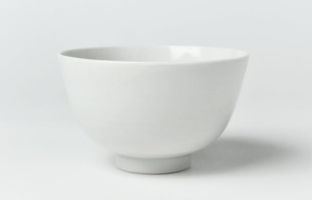 〔白磁　筒描　飯碗〕 水野克俊 68 白磁飯碗 ｜ 暮らしのうつわ花田 和食器 通販