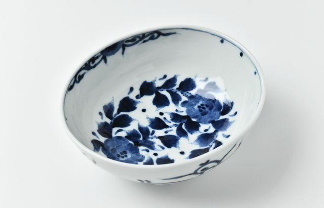 美品　陶器　年代物　盛り鉢　染付　ざくろの染付が素敵な　色合いが素晴しい　古道具 fit=scale-down,w=1200