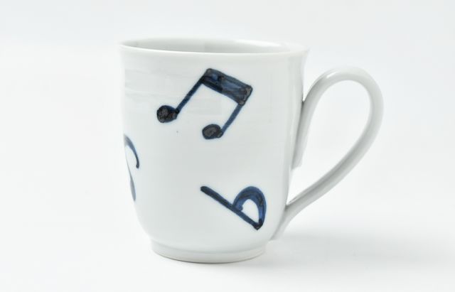 海野裕 染付音符文マグカップ ｜ 暮らしのうつわ花田 和食器 通販
