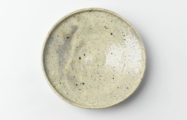 工藤和彦 200 白樺ホワイト8寸リム皿 ｜ 暮らしのうつわ花田 和食器 通販