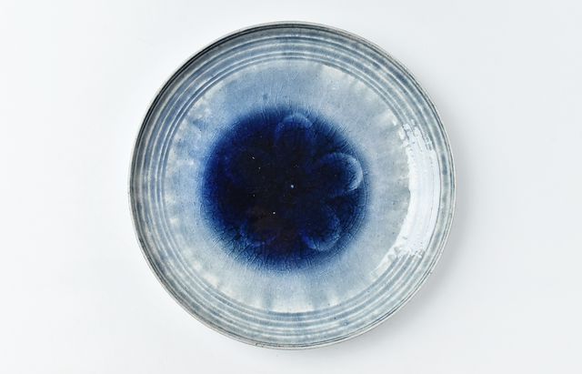 雪ノ浦裕一 18 藍釉花文皿 ｜ 暮らしのうつわ花田 和食器 通販