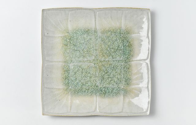 雪ノ浦裕一 19 灰釉紫陽花文四方大皿