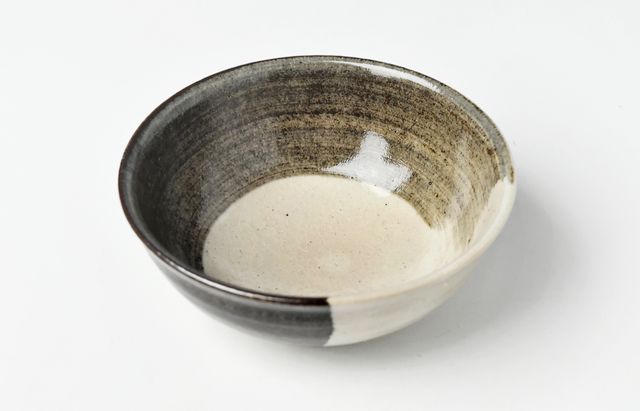 杉本寿樹 鉄彩丸小鉢（4.5寸） ｜ 暮らしのうつわ花田 和食器 通販