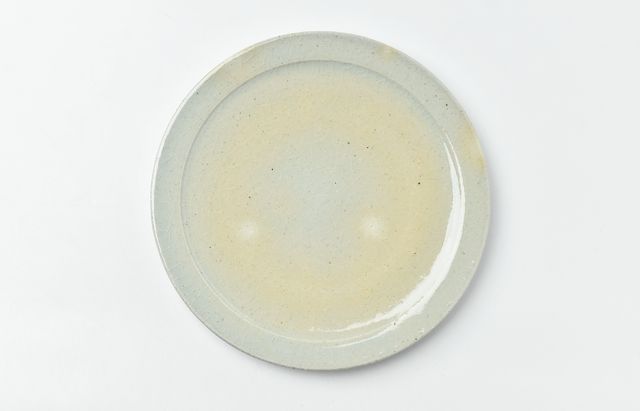 阿部春弥 白磁縁鉄五弁6.5寸鉢 ｜ 暮らしのうつわ花田 和食器 通販