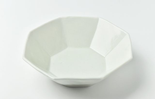 阿部春弥・みか 白磁八角鉢 ｜ 暮らしのうつわ花田 和食器 通販