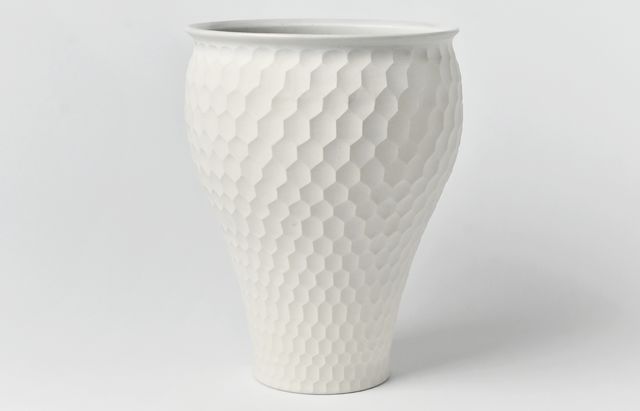 阿部春弥・みか 2 白磁窓花鳥文壺 ｜ 暮らしのうつわ花田 和食器 通販