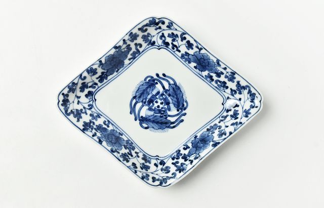 吉岡将弐 菱形皿宝尽くし