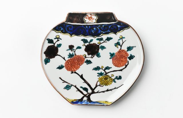 山本恭代 壺形皿色絵花枝文 ｜ 暮らしのうつわ花田 和食器 通販