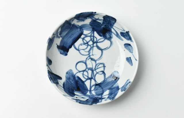 中尾万作 100 染付つなぎ文かに大皿 ｜ 暮らしのうつわ花田 和食器 通販