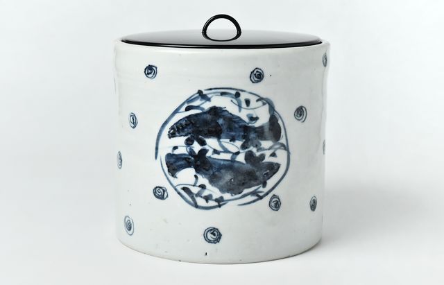 古賀雄二郎 縁鎬5寸反り浅鉢 黒釉【H】 ｜ 暮らしのうつわ花田 和食器 通販