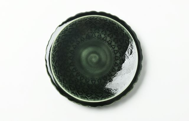 増渕篤宥 16　青釉釉象嵌リンカ皿（中）