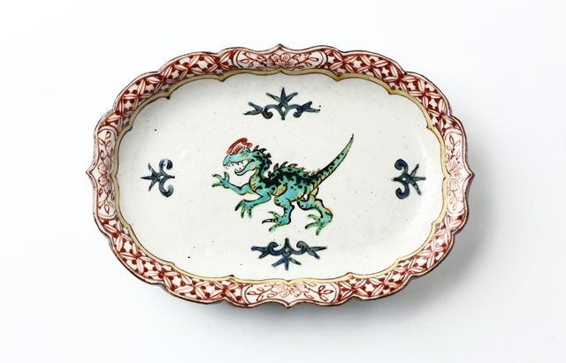 松浦コータロー 34 色絵ディロフォサウルス楕円輪花皿 ｜ 暮らしの