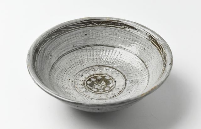 三原研　炻器　鉢 逆さ垂らし白釉掛分け3号鉢（白土） | もりたうつわ製作所