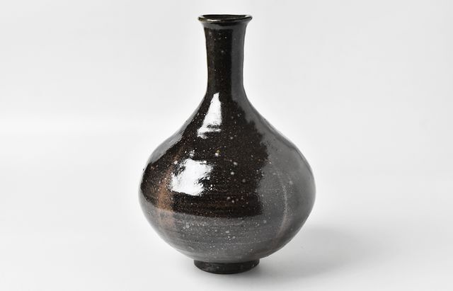 水垣千悦 50 鉄釉瓶