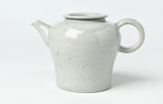 日高伸治 1C ティーポットL青白磁 ｜ 暮らしのうつわ花田 和食器 通販