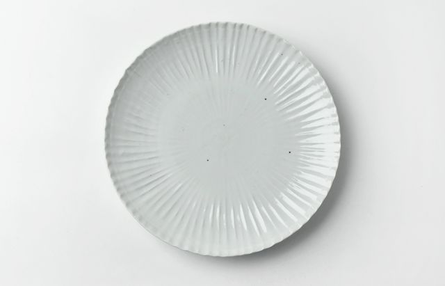 九谷青窯 104 白磁内しのぎ皿23cm ｜ 暮らしのうつわ花田 和食器 通販