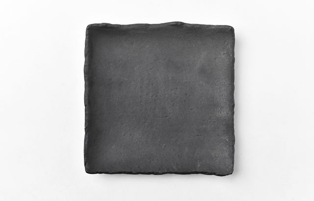 鈴木重孝 黒磁四方小皿 ｜ 暮らしのうつわ花田 和食器 通販