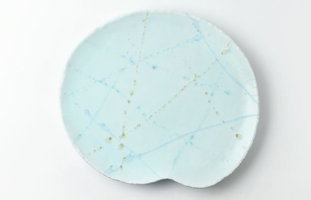 鈴木重孝 18 トルコペールブルー釉打水文パレット大皿 ｜ 暮らしの