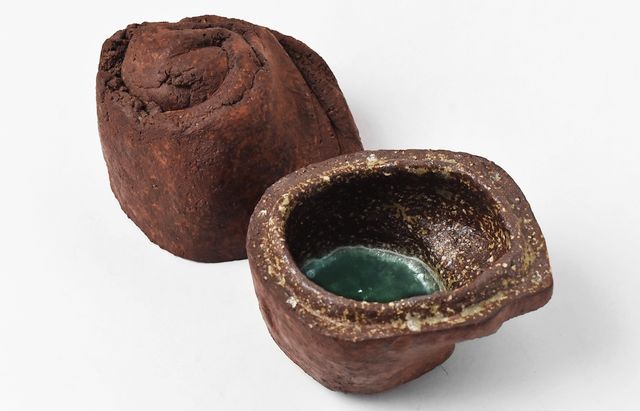 鈴木重孝 23A 窯変引き出し黒茶碗（木箱付） ｜ 暮らしのうつわ花田 和