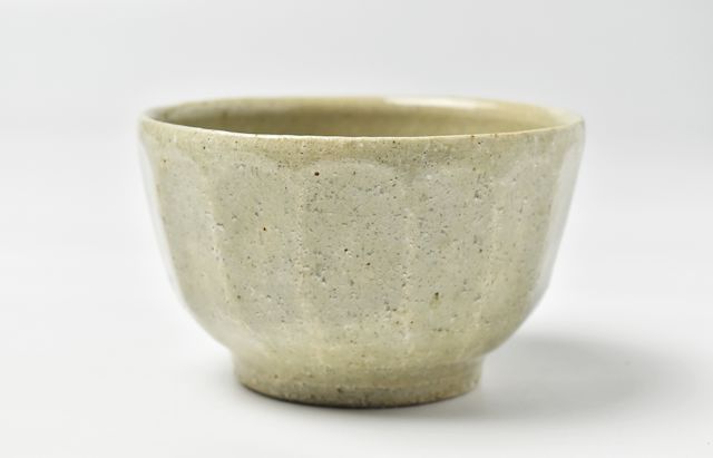 古賀雄二郎 面取り鉢3寸 灰釉【H】 ｜ 暮らしのうつわ花田 和食器 通販