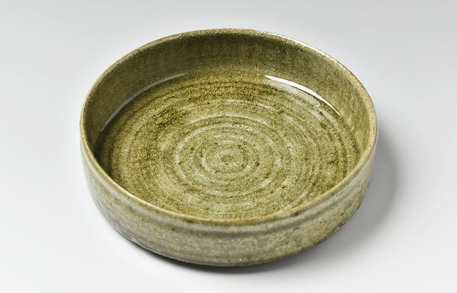 武末日臣　刷毛目輪花小鉢 古賀雄二郎 刷毛目平鉢（4寸）｜ 暮らしのうつわ花田 和食器 通販