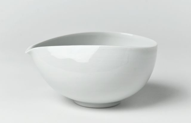 水野克俊 60 白磁しずく形片口（小） ｜ 暮らしのうつわ花田 和食器 通販