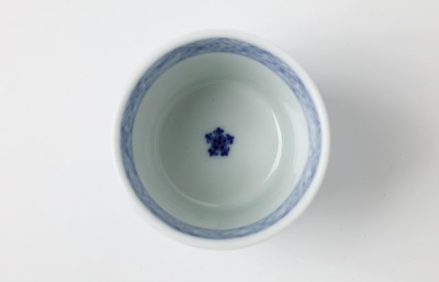 岩永 浩 花唐草文そば猪口 ｜ 暮らしのうつわ花田 和食器 通販