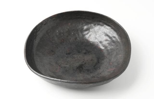 吉田学 鉄釉四方鉢（大） ｜ 暮らしのうつわ花田 和食器 通販