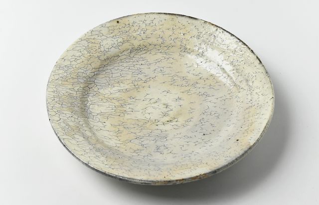 工藤和彦 200 白樺ホワイト8寸リム皿 ｜ 暮らしのうつわ花田 和食器 通販