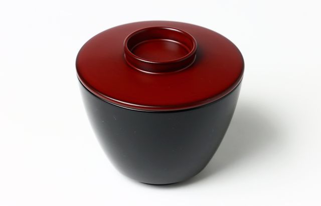 玉山保男（艸工房） 朱蓋付椀 ミズメ ｜ 暮らしのうつわ花田 和食器 通販