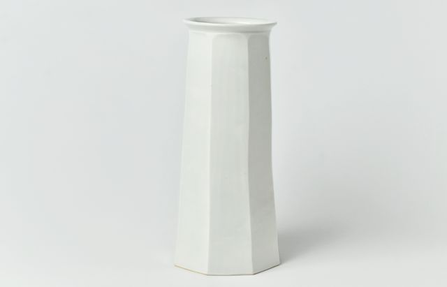 阿部春弥・みか 4 白磁面取花器A ｜ 暮らしのうつわ花田 和食器 通販