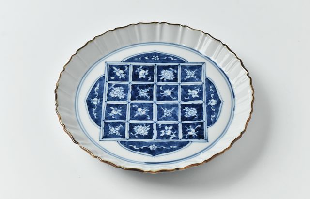 西納三枝 染付花文色紙輪花5.3寸皿 ｜ 暮らしのうつわ花田 和食器 通販