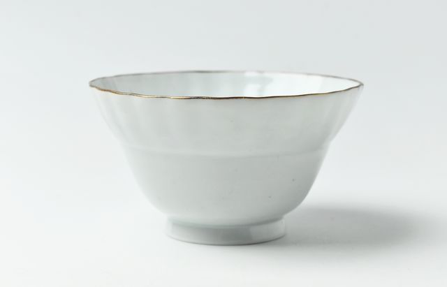 宮岡麻衣子 10 白磁輪花小鉢 ｜ 暮らしのうつわ花田 和食器 通販