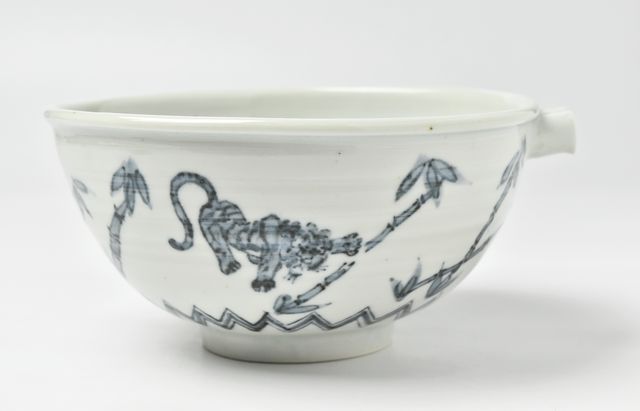 本物保証❗】所載掲載品❗】実物 15～16c　ベトナム古陶磁器　染付 菊唐草文碗 本物保証❗】所載掲載品❗】実物 15～16c ベトナム古陶磁器 染付