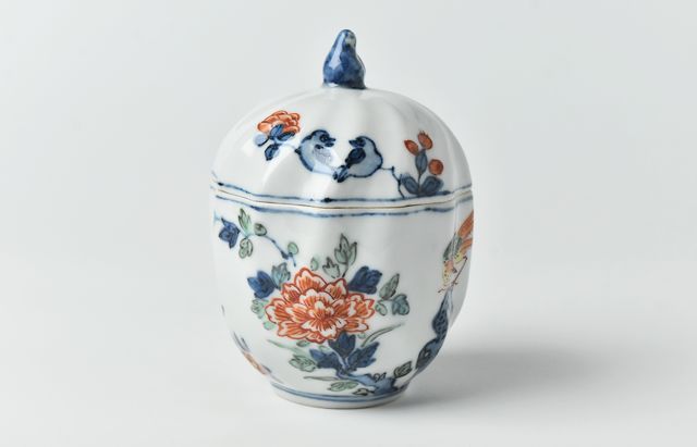 浦陽子 7A 色絵鳥と牡丹文捻じ蓋物 豆男 ｜ 暮らしのうつわ花田 和食器
