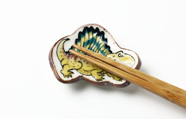 松浦コータロー 7A 色絵ディメトロドン箸置 ｜ 暮らしのうつわ花田 和