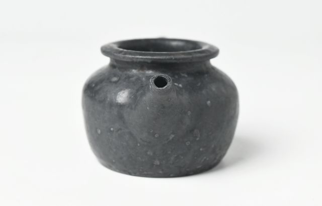 日高伸治 2B 茶壺 炭化 ｜ 暮らしのうつわ花田 和食器 通販