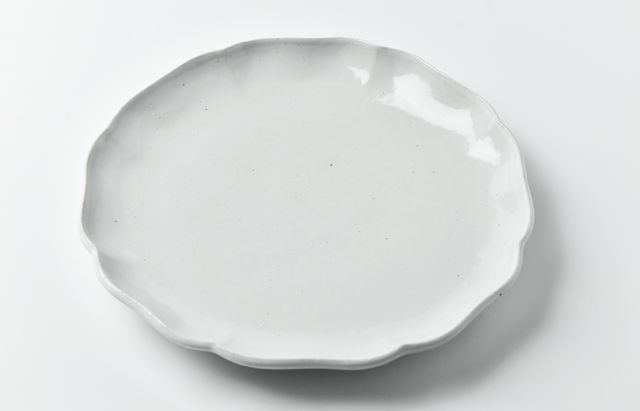山本哲也 17 白釉輪花プレート ｜ 暮らしのうつわ花田 和食器 通販