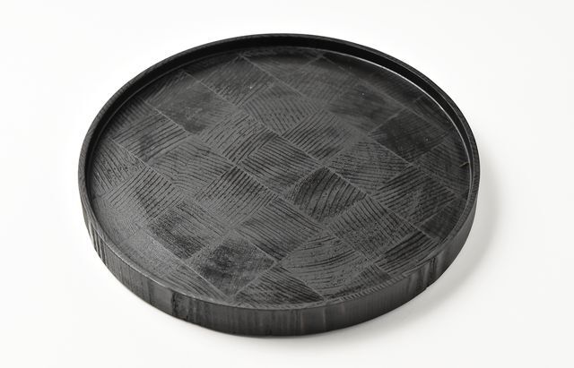 森下綾 17 リム皿7寸 黒色 杉 ｜ 暮らしのうつわ花田 和食器 通販