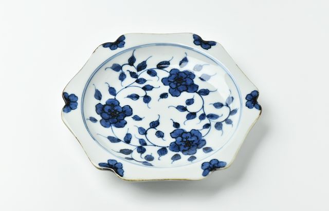 小林巧征 輪花六角皿牡丹唐草文 ｜ 暮らしのうつわ花田 和食器 通販