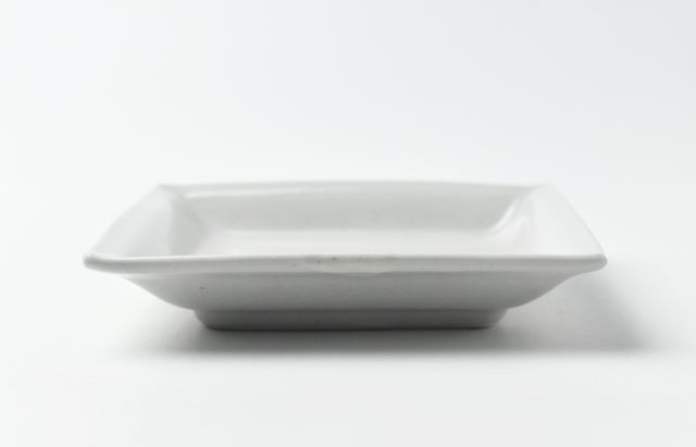 九谷青窯 47 白磁角皿 ｜ 暮らしのうつわ花田 和食器 通販